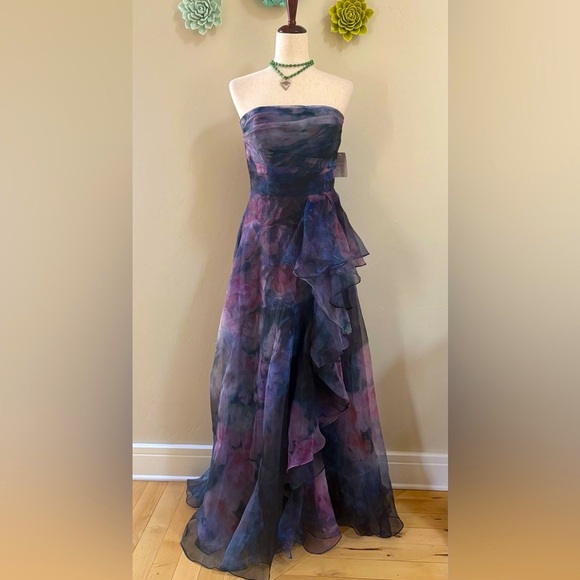 Rene Ruiz Dresses & Skirts - Elegant NWT Rene Ruiz Collection Strapless Cascading Organza Dress 6